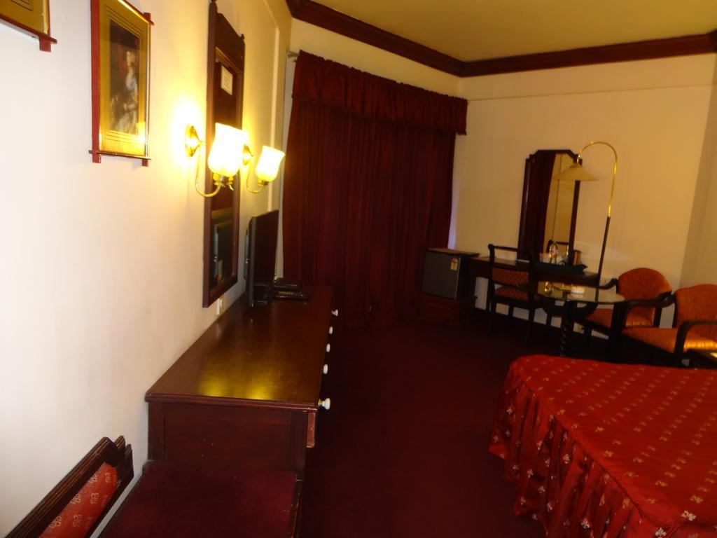 Manuelsons Malabar Palace Kozhikode Eksteriør bilde